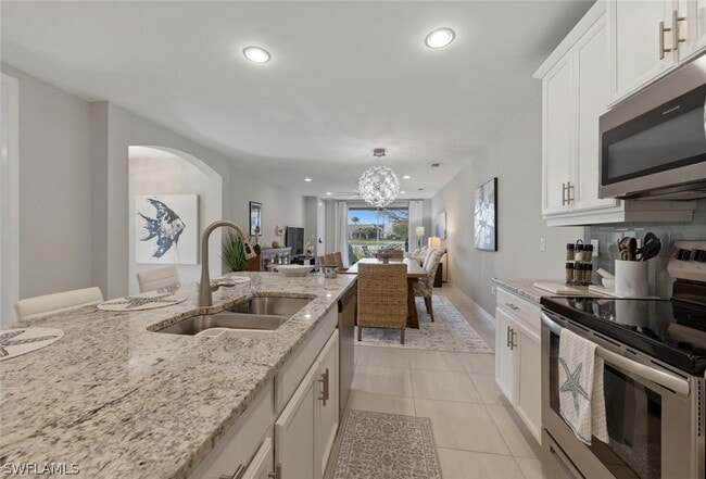 Building Photo - 14827 Edgewater Cir