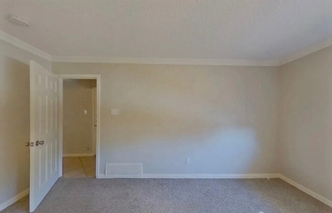 Building Photo - AVAILABLE NOW