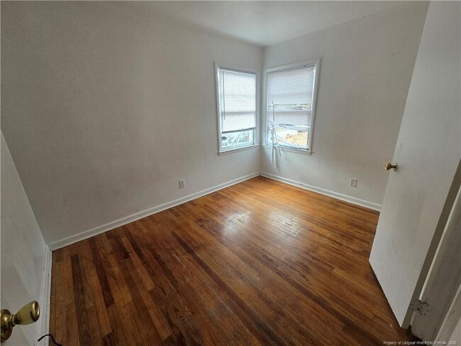 Building Photo - 206 S 7th St