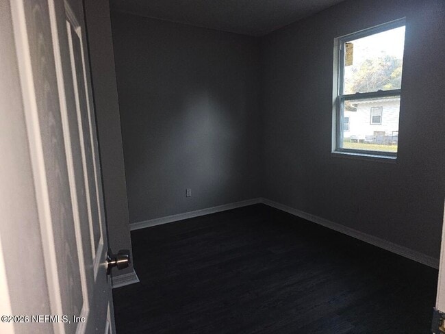 Building Photo - 5533 Huwood Ave