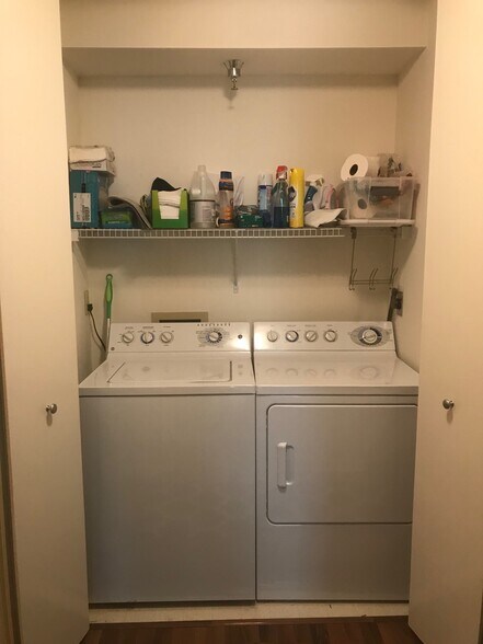 In unit laundry - 401 1st St S