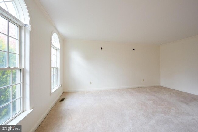 Building Photo - 1401 Hampstead Ct