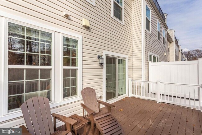 Building Photo - 1295 Orchid Rd