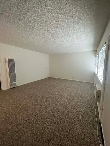 Building Photo - 522 N Sweetzer Ave