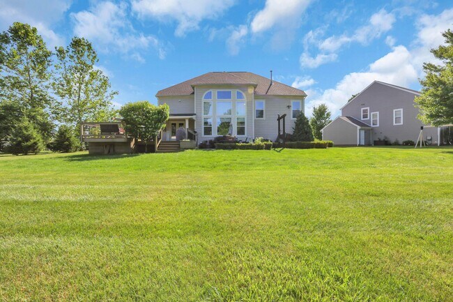 Building Photo - 7090 Dean Farm Rd