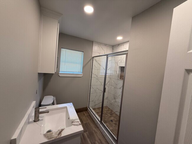 Building Photo - 3223 Cherrywood Ave