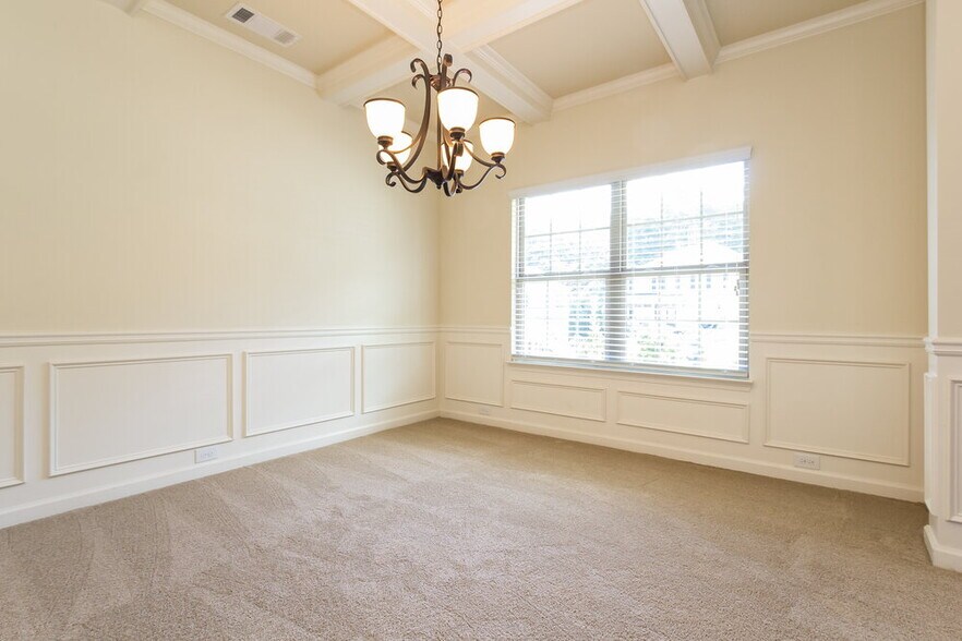 Building Photo - 639 Ocean Ave