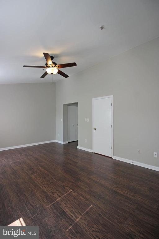 Building Photo - 7939 Otter Cove Ct