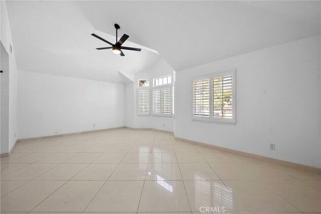 Building Photo - 1232 Meadow Ct