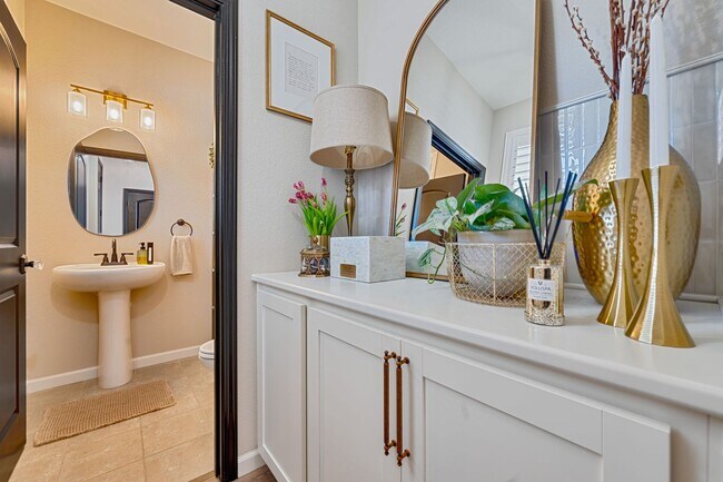 Building Photo - Designer Upgrades & Custom Touches in This Beautiful Rancho Cordova 3-Bedroom Home