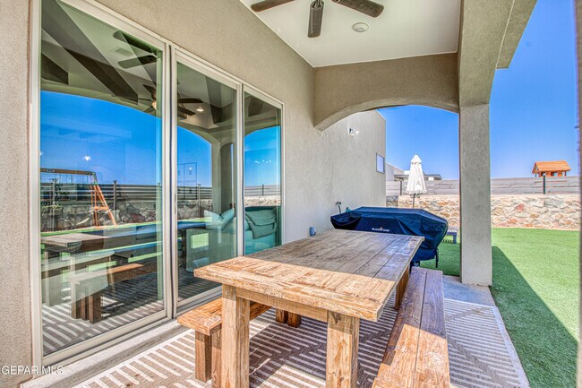 Building Photo - 13409 Carterton Ave