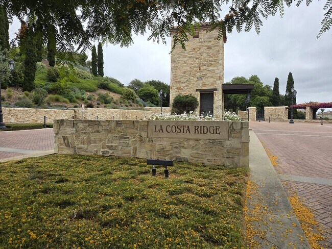 Building Photo - Stunning Spanish Colonial Home in the La C...