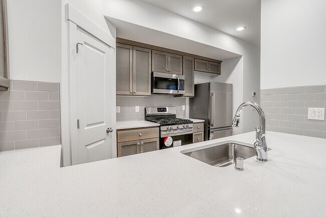 Building Photo - Modern Living in the Heart of Ridgefield: Quartz Finishes & Open-Concept Charm