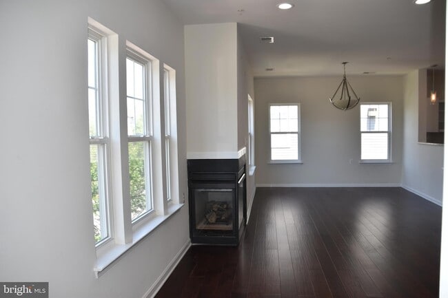 Building Photo - 3032 Bellamy Way