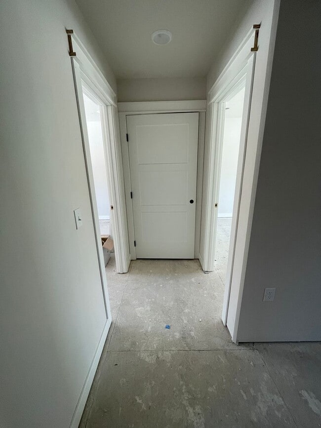 Building Photo - 7442 N Paw St