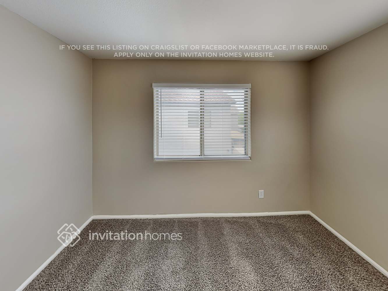 Building Photo - 166 W Brangus Way