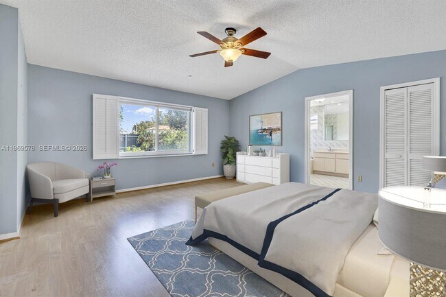 Building Photo - 8531 SW 12th St