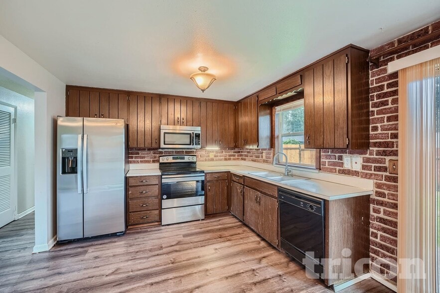 Building Photo - 2914 Forest Rim Ct S