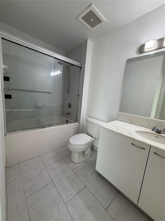 Building Photo - 133 NE 2nd Ave