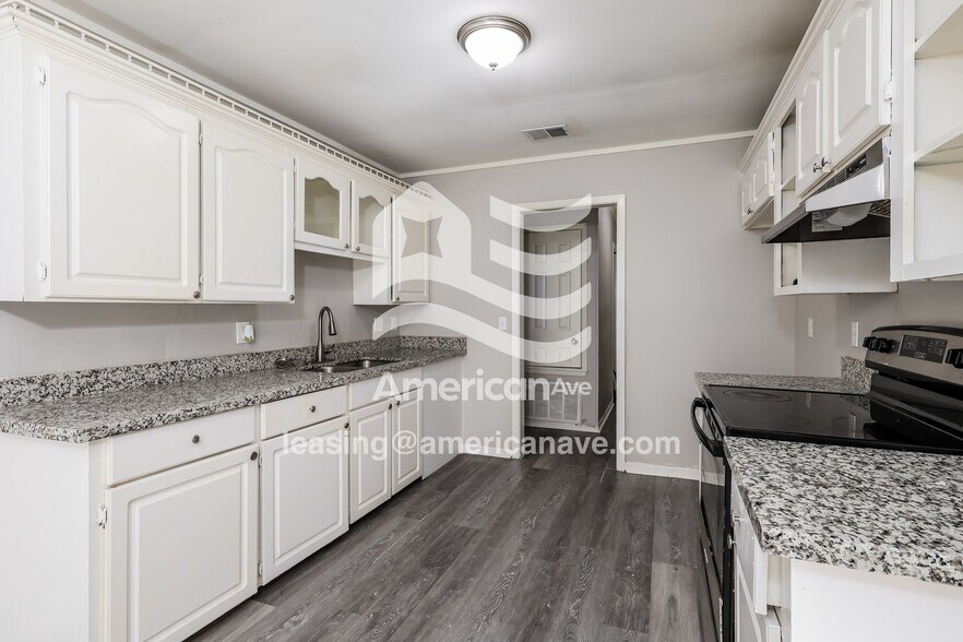 Building Photo - 5341 Brookhollow Dr