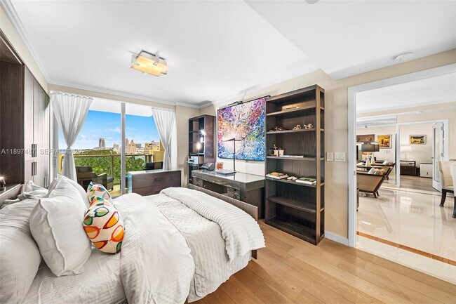 Building Photo - 1455 Ocean Dr