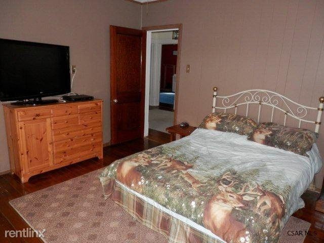 Building Photo - 4 br, 2 bath House - 457 Strayer Street,