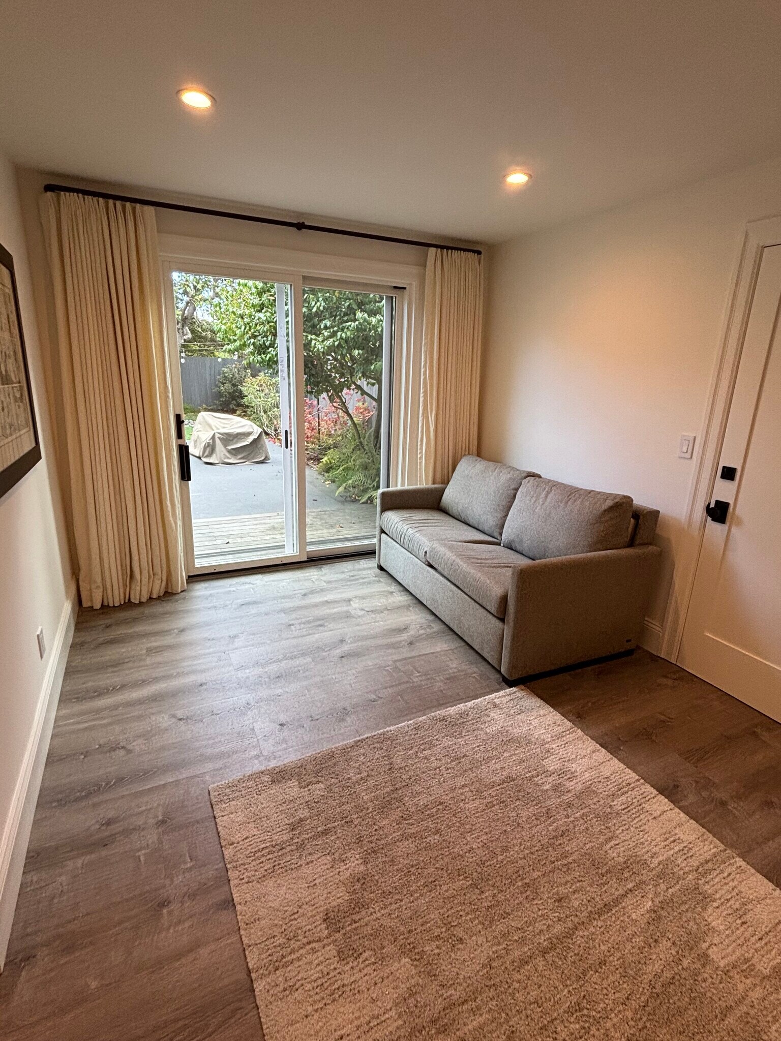 Building Photo - 3526 Divisadero St