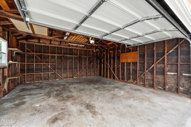 Building Photo - 3103 N Olive Ave