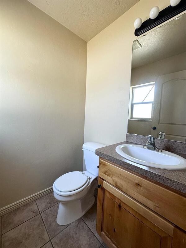 Building Photo - 722 W 350 N