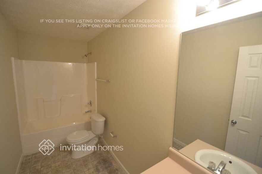 Building Photo - 1020 Navaho Trail