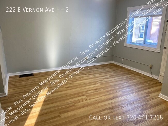 Building Photo - 222 E Vernon Ave