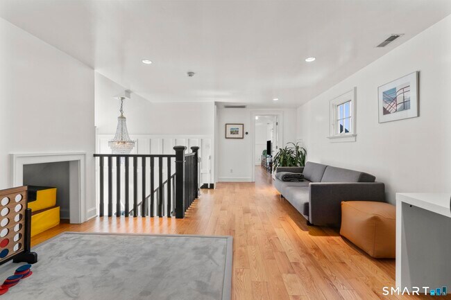 Building Photo - 275 Lalley Blvd