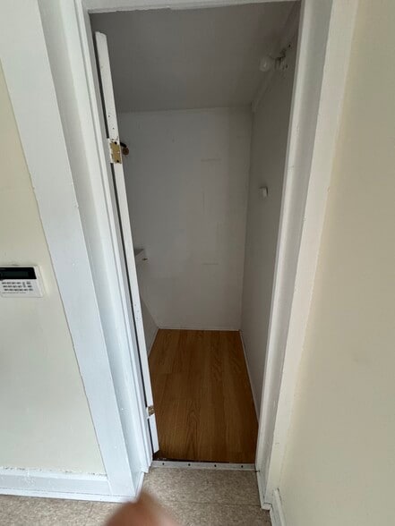 Building Photo - 137 Quinnipiac St