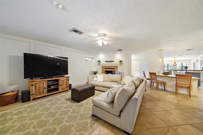 Building Photo - 6218 Wynnwood Ln