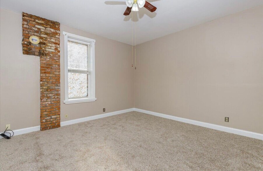 Building Photo - 2811 Indiana Ave