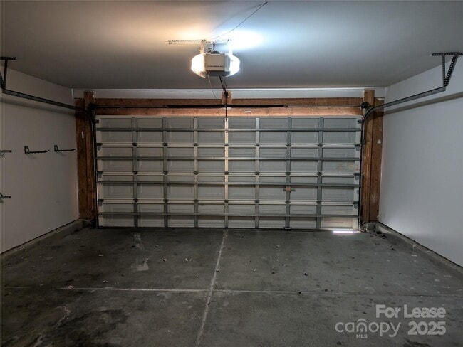 Building Photo - 134 Nevis Ln