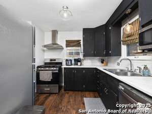 Building Photo - 1407 6th St