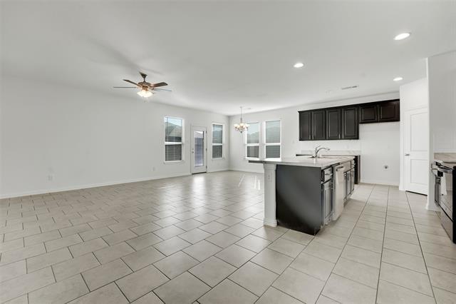 Building Photo - 309 Emerald Creek Dr