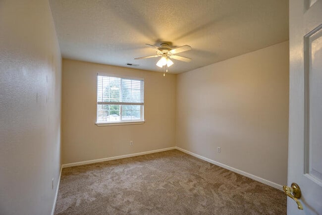 Building Photo - BEAUTIFUL FOUR BEDROOM LOCATED IN THE SHERWOOD SUB DIVISION