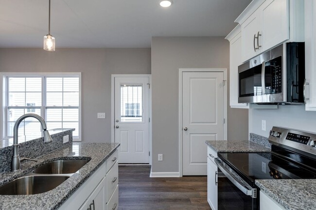 Building Photo - 1 Year of FREE Alarm Monitoring! 3 Bedroom with 2 Baths!