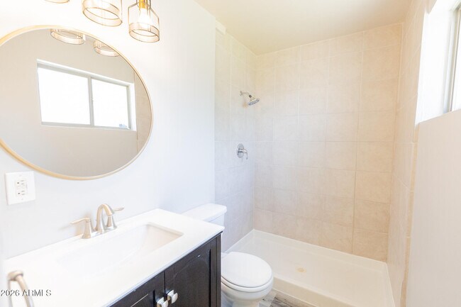 Building Photo - 1305 W Romo Jones St