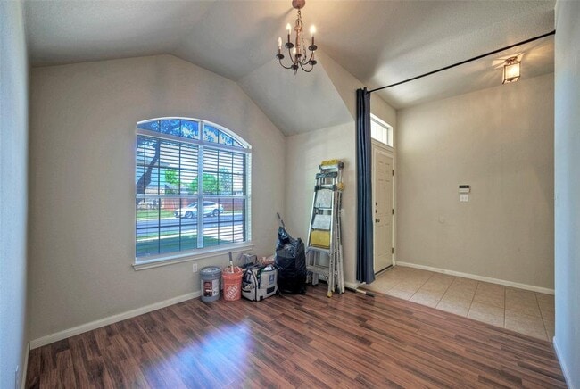 Building Photo - 400 Pheasant Ridge Dr