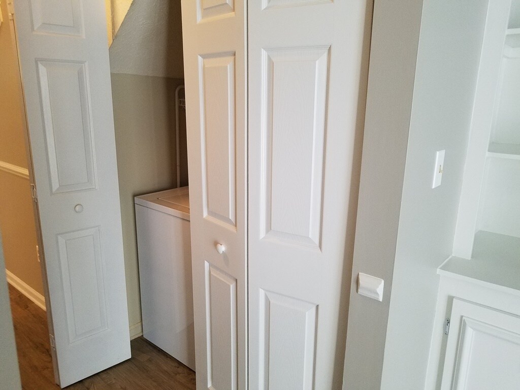 Building Photo - 31 Sally Ann Pl