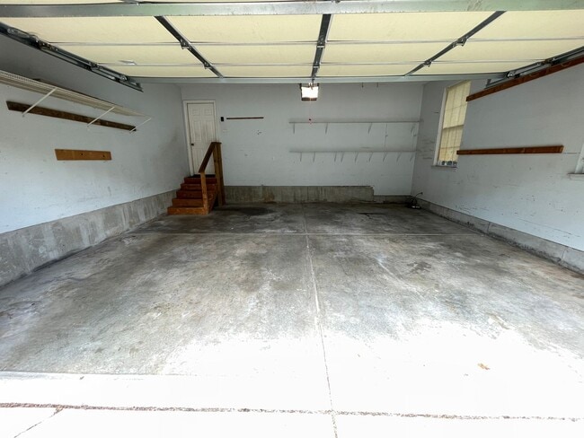 Building Photo - 3914 Stone Hollow Dr