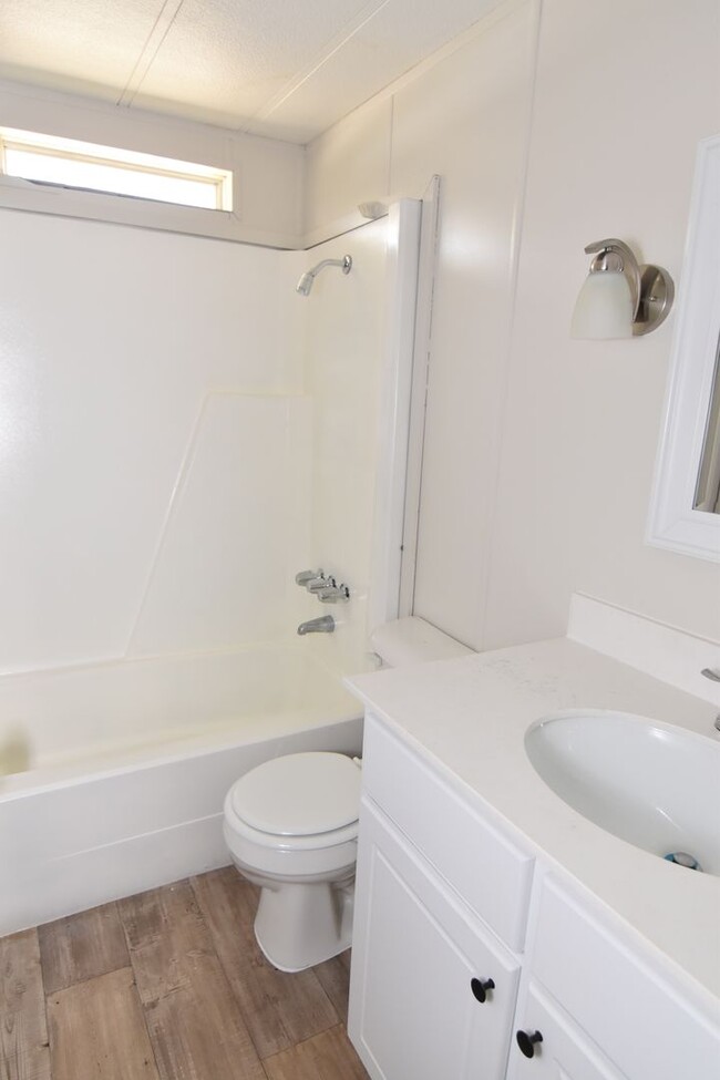 Building Photo - Spacious & Updated Double-Wide Home on a L...
