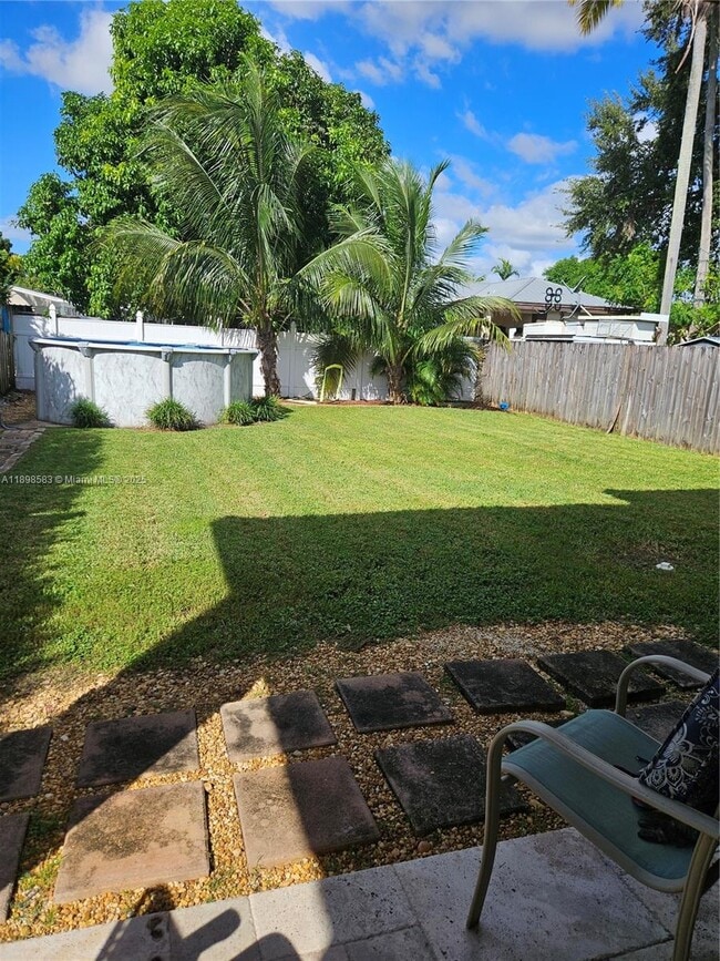 Building Photo - 2030 SW 60th Ave