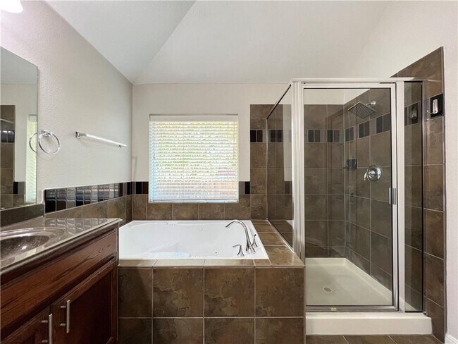 Building Photo - 2491 Santa Barbara Loop