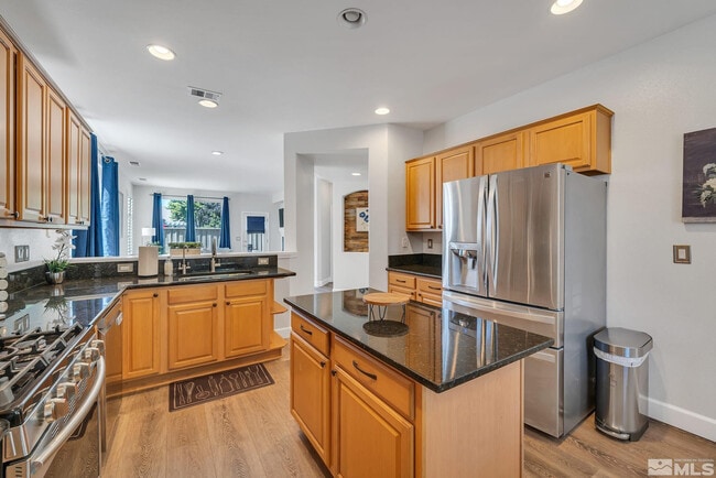 Building Photo - 10459 Summershade Ln