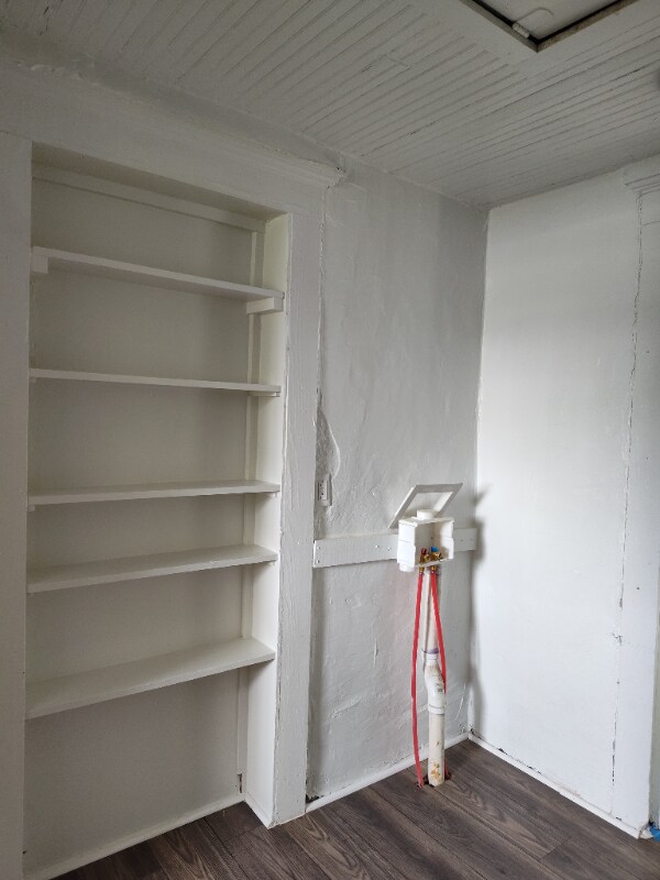 Building Photo - 1332 E Highland St