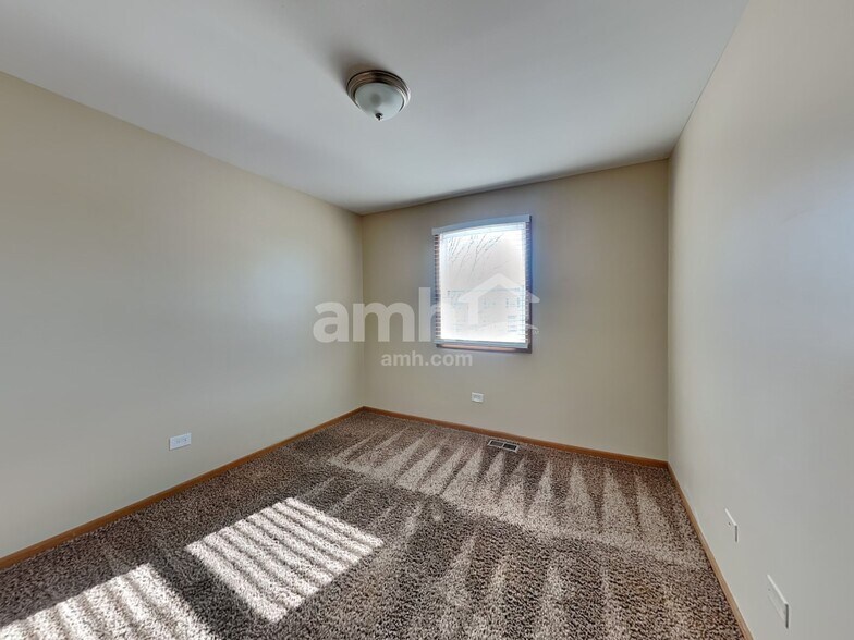 Building Photo - 6511 Benich Ln